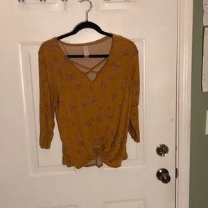 Long sleeve flower top